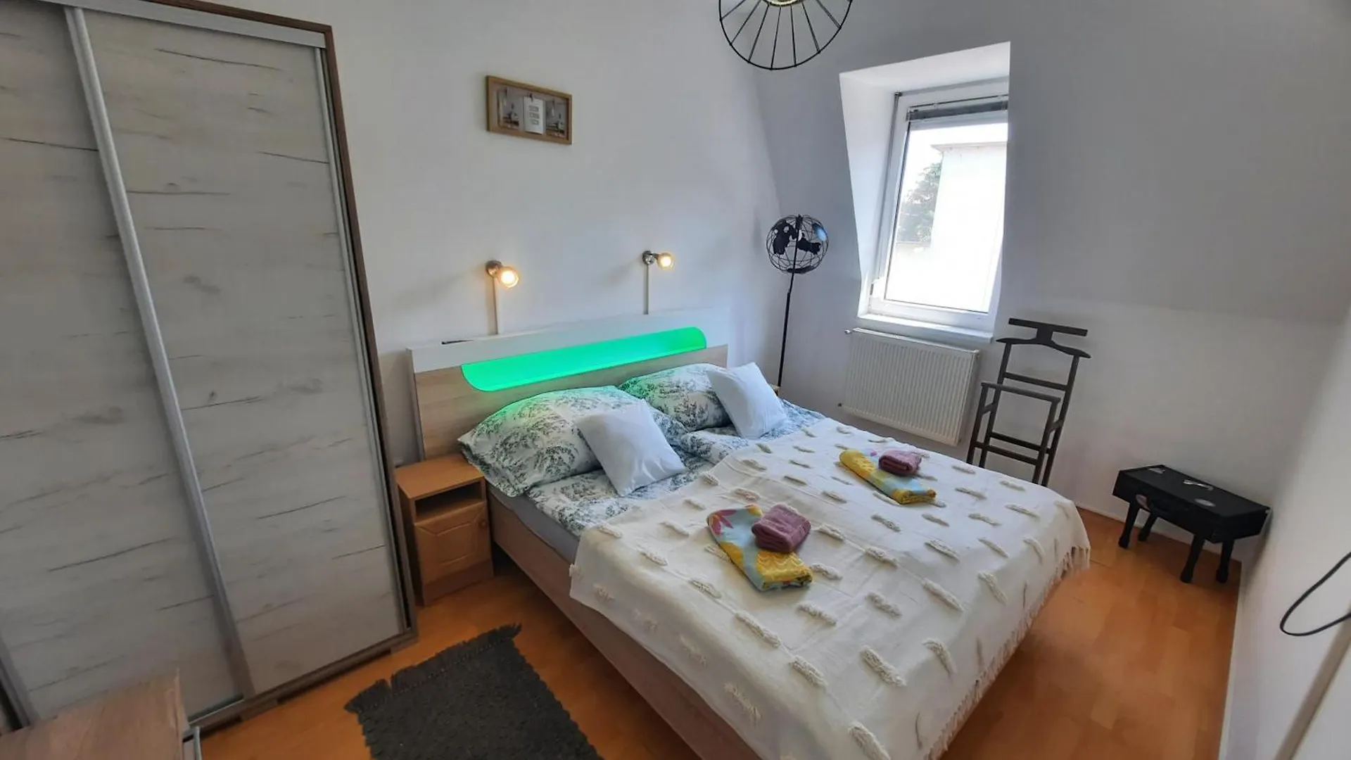 Zoeld Beka Apartmanok Koelcsey II contacts
